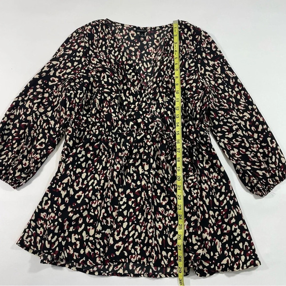 Torrid Leopard Georgette Blouse Red Black - Picture 8 of 9